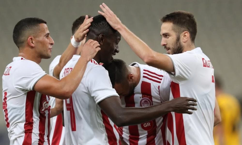 «Κάηκε« ο Πειραιάς για το 45ο πρωτάθλημα του Ολυμπιακού -Ο επόμενος στόχος